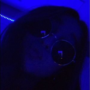 Meet your Posher, Eva